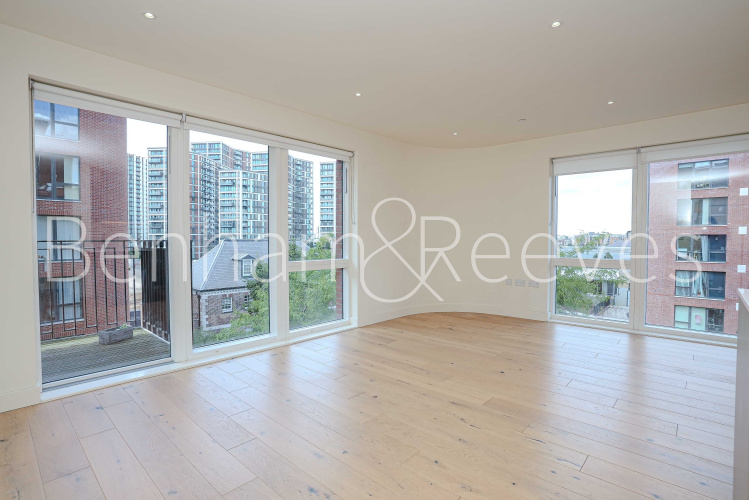 2  bedrooms flat to rent in Thunderer Walk, Royal Arsenal Riverside, SE18-image 1