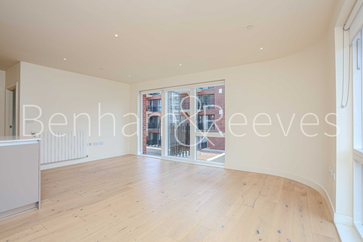 2  bedrooms flat to rent in Thunderer Walk, Royal Arsenal Riverside, SE18-image 8