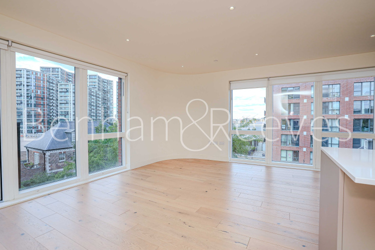 2  bedrooms flat to rent in Thunderer Walk, Royal Arsenal Riverside, SE18-image 16