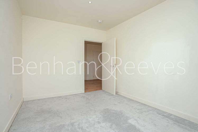 2  bedrooms flat to rent in Thunderer Walk, Royal Arsenal Riverside, SE18-image 18