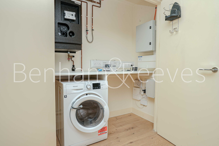 2  bedrooms flat to rent in Thunderer Walk, Royal Arsenal Riverside, SE18-image 20