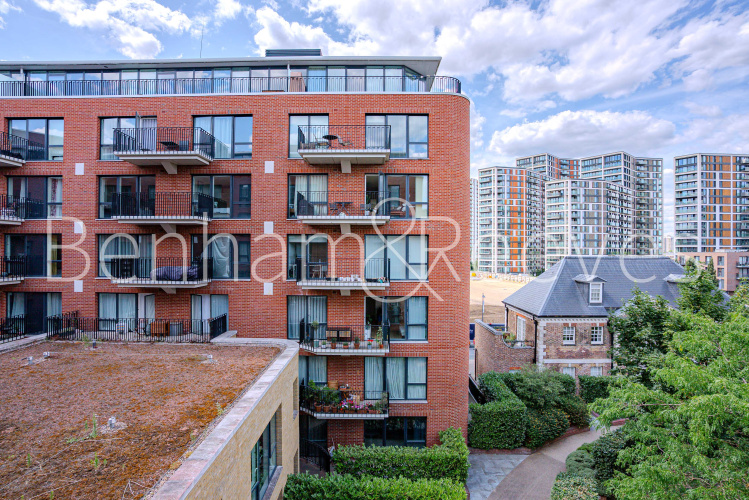 2  bedrooms flat to rent in Thunderer Walk, Royal Arsenal Riverside, SE18-image 23