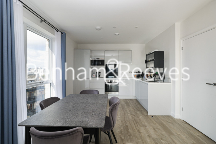 2  bedrooms flat to rent in Vousden Grove, Thamesmead, SE28-image 21