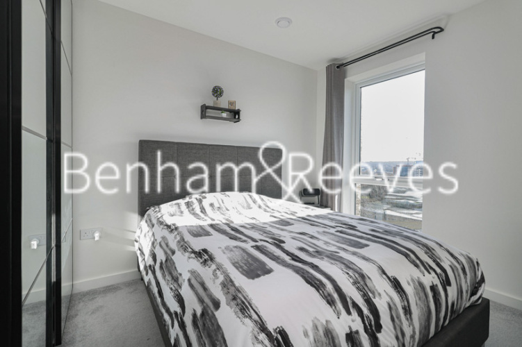 2  bedrooms flat to rent in Vousden Grove, Thamesmead, SE28-image 22