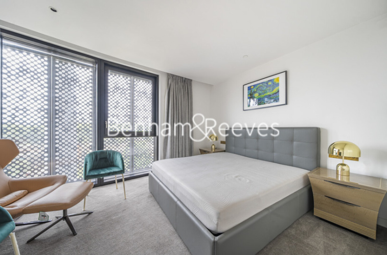3  bedrooms flat to rent in Lewis Cubitt Square, Kings Cross, N1C-image 4