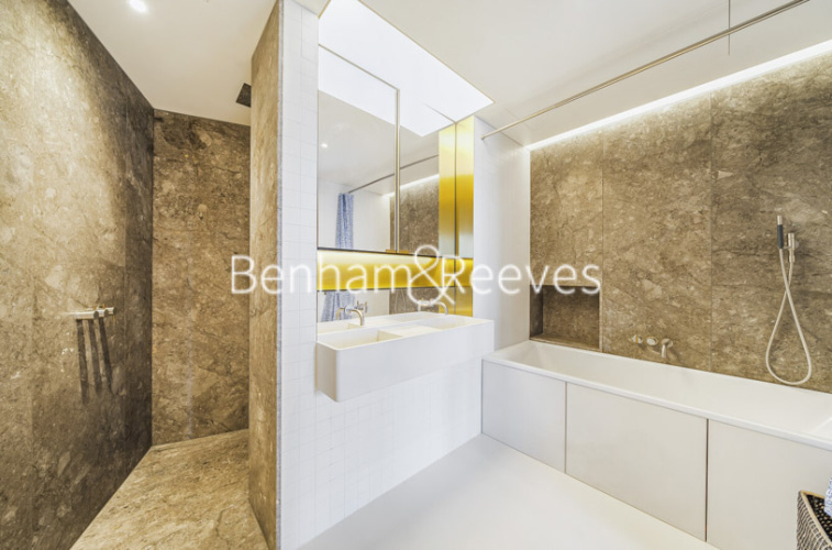 3  bedrooms flat to rent in Lewis Cubitt Square, Kings Cross, N1C-image 5