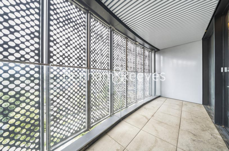 3  bedrooms flat to rent in Lewis Cubitt Square, Kings Cross, N1C-image 6