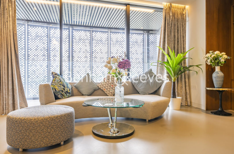 3  bedrooms flat to rent in Lewis Cubitt Square, Kings Cross, N1C-image 8