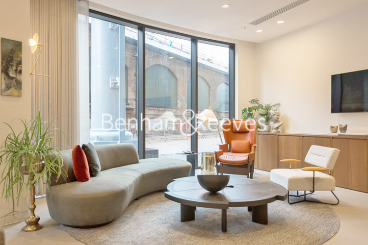 3  bedrooms flat to rent in Lewis Cubitt Square, Kings Cross, N1C-image 21