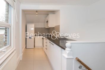 1 bedroom flat to rent in Madeley Road, Ealing, W5-image 2