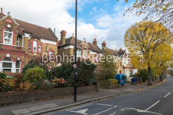 1 bedroom flat to rent in Madeley Road, Ealing, W5-image 4