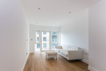 1  bedroom flat to rent in Dickens Yard, Longfield Avenue, W5-image 3