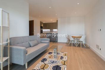 1 bedroom flat to rent in Longfield Avenue, Ealing, W5-image 1