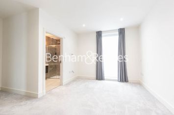 4  bedrooms house to rent in Seaford Road, Northfields, W13-image 13