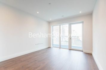 1 bedroom flat to rent in Filmworks Walk, Ealing, W5-image 3