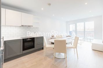 1  bedroom flat to rent in Filmworks Walk, Ealing, W5-image 2