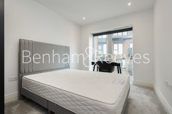 image 2  bedrooms flat to rent in Filmworks Walk, Ealing, W5-image 4