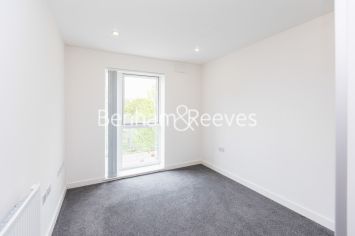 1  bedroom flat to rent in Rosemont Road, Acton, W3-image 3