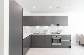 1  bedroom flat to rent in East Acton Lane, Acton, W3-image 2