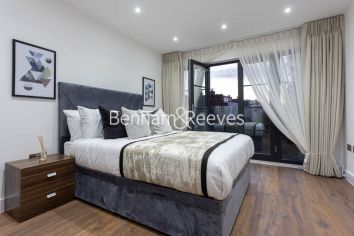 4 bedrooms flat to rent in Hillcrest Road, Acton, W3-image 30