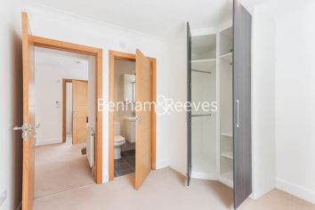 4  bedrooms flat to rent in East Close, Ealing, W5-image 26