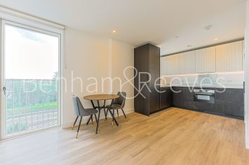 1  bedroom flat to rent in Heartwood Boulevard, Acton, W3-image 8