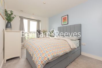 1  bedroom flat to rent in Longfield Avenue, Ealing, W5-image 3