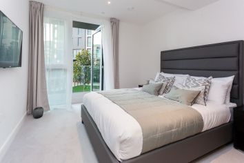2  bedrooms flat to rent in Sovereign Court, Hammersmith, W6-image 4