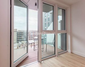 2  bedrooms flat to rent in Sovereign Court, Hammersmith, W6-image 6