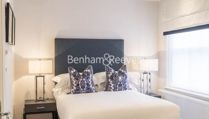 3 bedrooms flat to rent in Hamlet Gardens, Hammersmith, W6-image 2