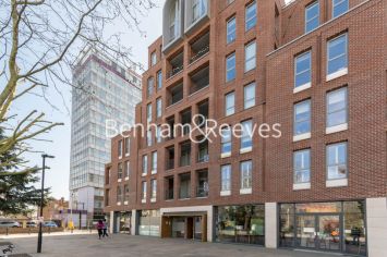 Studio flat to rent in King Street, Hammersmith, W6-image 6