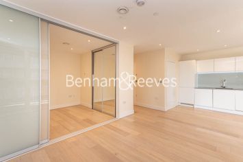 Studio flat to rent in King Street, Hammersmith, W6-image 11