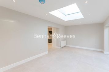 4 bedrooms house to rent in Chancellor Road, Hammersmith, W6-image 8