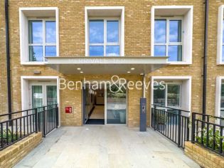 2  bedrooms flat to rent in Holland Court, Fulham Reach, W6-image 13