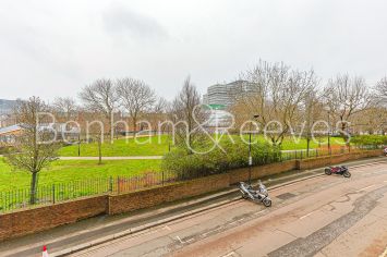 image 2  bedrooms flat to rent in Holland House, Parrs Way, W6-image 18