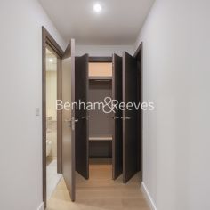 2  bedrooms flat to rent in Holland House, Parrs Way, W6-image 10