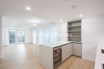 2  bedrooms flat to rent in Holland House, Parrs Way, W6-image 13