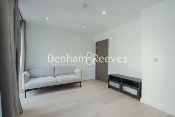 1 bedroom flat to rent in Merrivale Terrace, Distillery Road, SW6-image 1