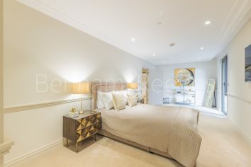1 bedroom flat to rent in Queens Wharf, Crisp Road, W6-image 8