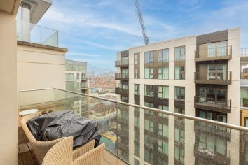 3  bedrooms flat to rent in Faulkner House, Tierney Lane, W6-image 12