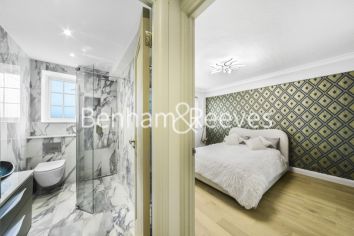 1  bedroom flat to rent in Stafford Court, Goldhawk Road, W6-image 8