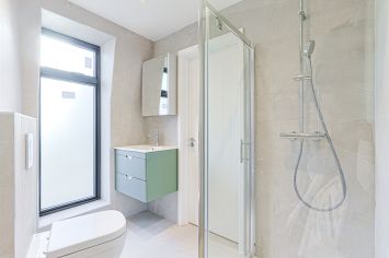 2  bedrooms flat to rent in Disraeli Road, Hammersmith, SW15-image 4