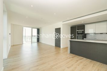 2  bedrooms flat to rent in Glenthorne Road, Sovereign Court, W6-image 8