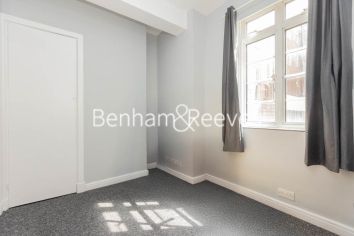 4  bedrooms flat to rent in Latymer Court, Hammersmith, W6-image 3