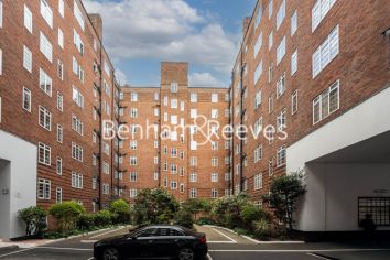 4  bedrooms flat to rent in Latymer Court, Hammersmith, W6-image 15