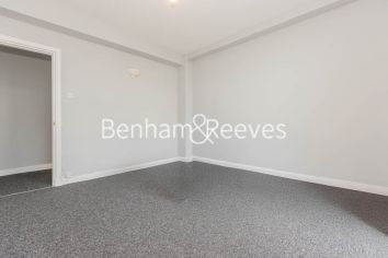4  bedrooms flat to rent in Latymer Court, Hammersmith, W6-image 16