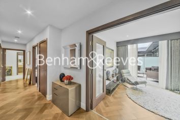 2  bedrooms flat to rent in Faulkner House, Penthouse,W6-image 22