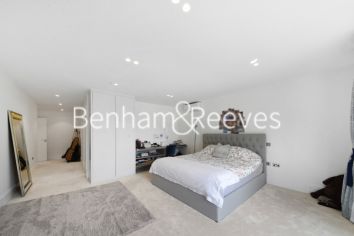 5  bedrooms flat to rent in Copse Hill, Hammersmith, SW20-image 15