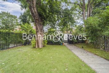5  bedrooms flat to rent in Ashchurch Grove, Hammersmith, W12-image 7