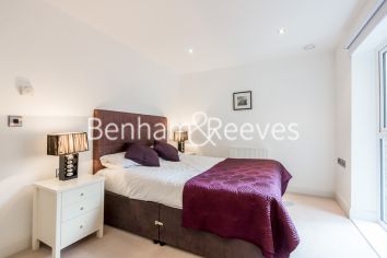 1  bedroom flat to rent in St Mark Street, Aldgate East, E1-image 3